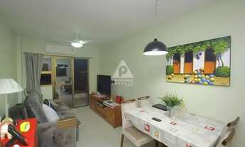 Imagem: Apartamento reformado com 2 quartos, sendo