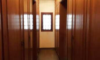 Imagem 6: Casa em Condomínio Clube, ideal para RETROFIT! OPORTUNIDADE! 364 metros quadrados com 4 do