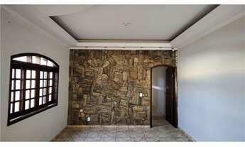 Imagem 2: Casa para venda em Jardim Seyon de 224.44m² com 3 Quartos, 1 Suite e 2 Garagens