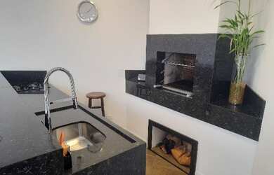 Imagem 5: Sobrado - 3 Quartos - 165m2 - Com Quintal e Área Gourmet - Próximo ao Shopping Palladium