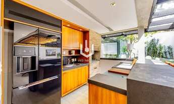 Imagem 6: Belíssima casa com 370m² sendo 03 suítes e 03 vagas de garagem!