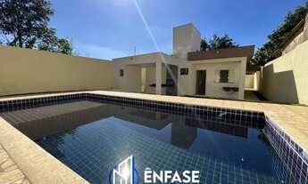 Imagem: Casa com piscina e 3 dormitórios à venda