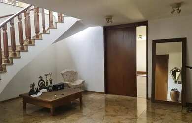 Imagem 2: Casa para venda possui 830 metros quadrados com 6 quartos em Cidade Jardim - São Paulo - S