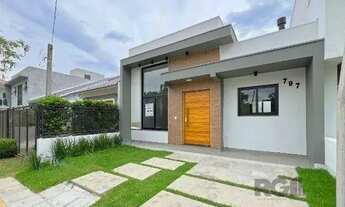 Imagem 3: Casa em Porto Alegre, no bairro Hípica, com 3 dormitório(s), e 3 banheiros, à venda