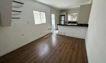 Imagem 4: Oportunidade - Casa - Sobrado - Jardim das Industrias - 3 Dormitórios - 150m²