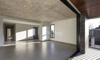 Imagem 4: COBERTURA ESPAÇOSA COM 3 SUÍTES, 3 VAGAS E LAZER COMPLETO!