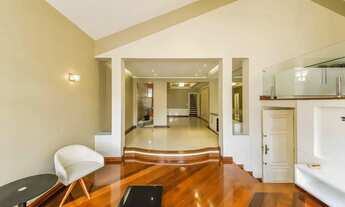 Imagem 4: Ampla casa com projeto assinado e localização privilegiada para venda