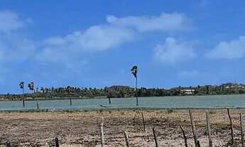 Imagem 4: Terreno na Lagoa Redonda com 11.600m² as margens da Lagoa da Precabura