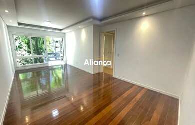 Imagem 6: Apartamento para locação com 3 quartos, 1 suíte, dependência e vaga coberta no bairro Moin