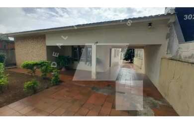 Imagem 2: Casa a venda no bairro Zona 04 - Maringá/PR