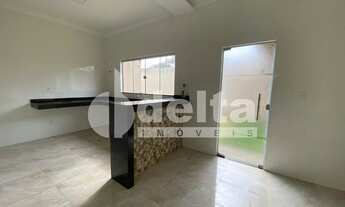 Imagem 7: Casa residencial disponível para locação e venda no bairro Tibery em Uberlândia-MG