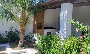 Imagem 4: Casa com piscina na praia