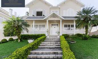 Imagem: Casa em Condomínio de Luxo no Bairro de