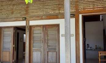 Imagem 7: Casa para venda possui 350 metros quadrados com 5 quartos