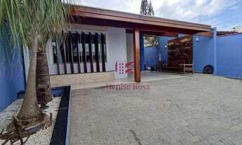 Imagem: Casa com piscina, bairro nobre, casa ampla