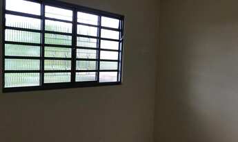 Imagem 7: Casa para aluguel possui 70 metros quadrados com 2 quartos e uma vaga de garagem