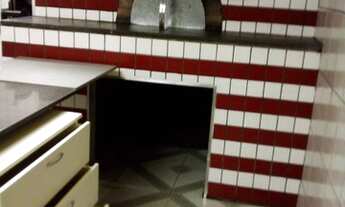 Imagem 4: Pizzaria c/ forno á Lenha c/ Equipamentos Pronta para trabalhar