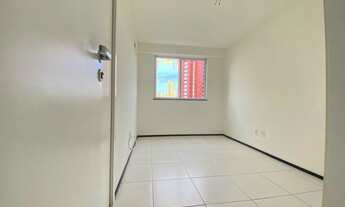 Imagem 5: Apartamento para venda possui 70 metros quadrados com 3 quartos em Guararapes - Fortaleza