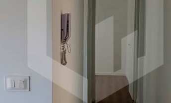 Imagem 5: Apartamento recém reformado para aluguel tem 59 metros quadrados com 2 quartos