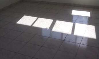 Imagem 2: Apartamento Amplo com Varanda na Vila da Penha (Na Rua do McDonald's