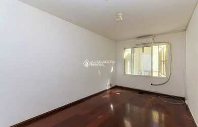Imagem 2: PORTO ALEGRE - Apartamento Padrão - Floresta