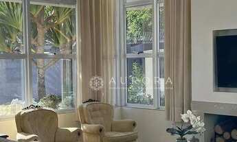 Imagem: Casa com 5 suítes em condomínio - Campeche