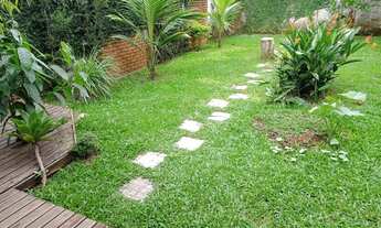 Imagem 7: Casa dentro do Village de Camburi sertão