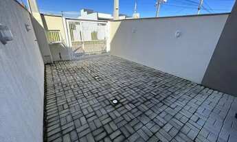 Imagem 2: Excelente sobrado de duas suítes no Itacolomi a apenas 750 metros da praia