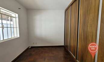 Imagem 3: Casa com 4 dormitórios para alugar, 250 m² por R$ 4.013,75/mês - Centro - Brumadinho/MG