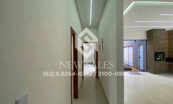 Imagem 3: Casa de Alto Padrão no Setor Monte Cristo ! 3 Quartos ! Oportunidade !