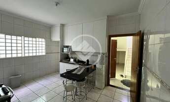 Imagem 5: Vende-se ou Aluga Sobrado - 3 suítes - 270 m² - Porteira fechada - 5 minutos do centro pol