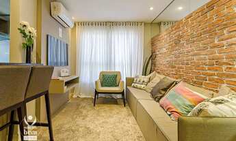 Imagem 6: Apartamento com 3 quartos sendo 1 suíte, com piso laminado, churrasqueira e 2 vagas de gar