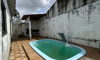 Imagem 3: Casa com piscina