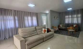 Imagem 4: Imóvel para aluguel e venda possui 321 metros quadrados com 32 quartos