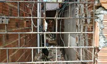 Imagem 2: Casa rua pública