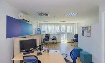 Imagem 2: SALA COMERCIAL COM 42,0M² COMO 2 VAGAS DE GARAGEM!