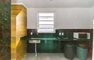 Imagem 3: Imóvel para aluguel possui 38 metros quadrados com 1 quarto em Azenha - Porto Alegre - RS