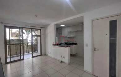 Imagem 2: Apartamento com 2 dormitórios para alugar, 65 m² por R$ 4.762,17/mês - Gragoatá - Niterói