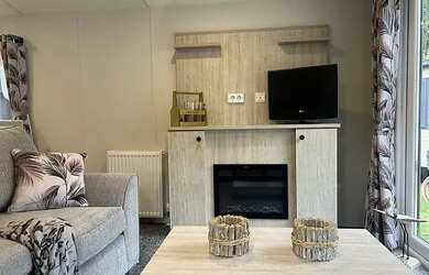 Imagem 3: LINDA CASA COM 2 QUARTOS