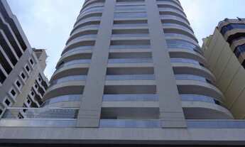 Imagem 4: Apto de luxo , frente a praia com 3 quartos e 2 suítes e 2 vagas de garagem