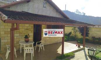 Imagem 2: Casa de esquina no Bairro São Pedro com vaga para 3 carros