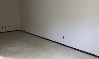 Imagem 2: Esmeraldas - Casa Padrão - Floresta Encantada