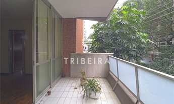 Imagem 3: Imóvel em edifício projetado por João Kon de 290m², com 3 dormitórios (sendo 2 suítes)