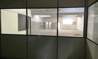 Imagem 4: 2 lojas amplas com 454 m² + 250 m² - Vila Mathias