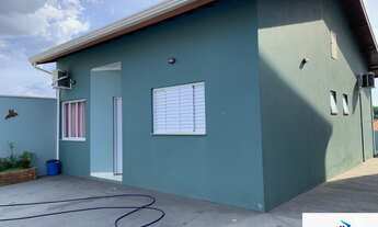 Imagem 2: Casa a venda 2 Dorm. 1 Suíte. Com ótima localização. Oportunidade fantástica!