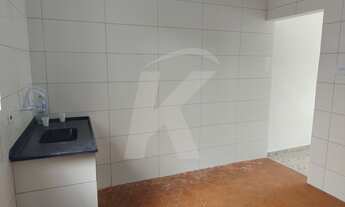 Imagem 2: Sobrado independente com 2 quartos, sala, cozinha e 2 banheiros