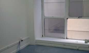 Imagem 2: Sala/Conjunto para aluguel possui 50 metros quadrados em Botafogo - Rio de Janeiro - RJ