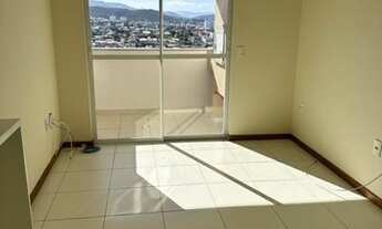 Imagem 4: Excelente Apartamento Desocupado com 2 dorms, banheiro social, sala com sacada com churras