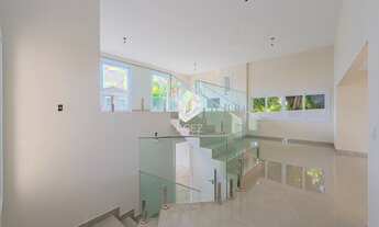 Imagem 4: Linda Casa em Condomínio fechado com 4 Quartos e 4 banheiros à Venda