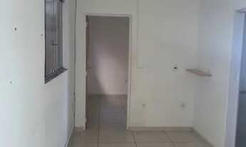 Imagem 3: Alugo barracão 1 quarto/ bairro confisco